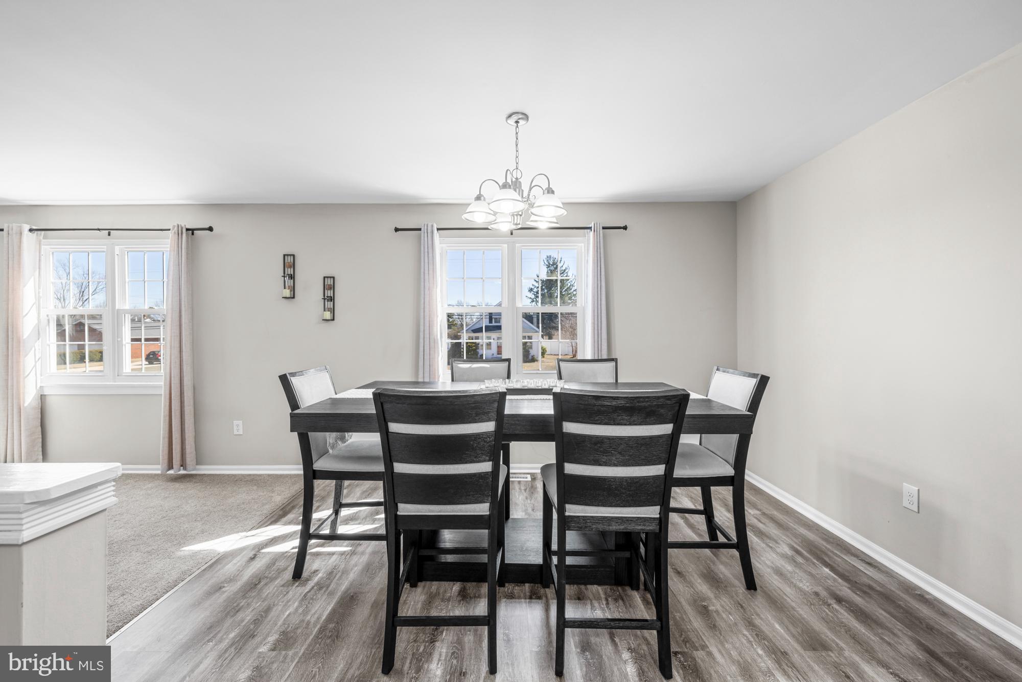 375 Swedesboro Road Gibbstown, NJ 08027 - Photo 10 of 27 Dining Room