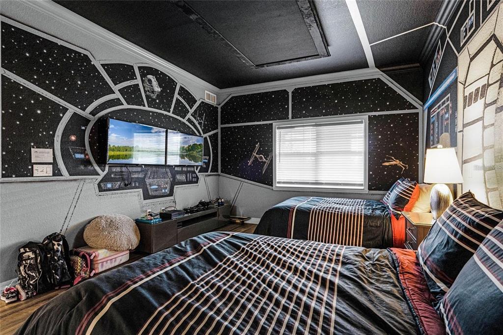 1102 Sunset View Circle, Unit 204 Reunion, FL 34747 - Photo 9 of 26 a bedroom with furniture and a window