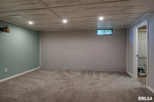 $265,000 | 320 North Dickerson Street, Palmyra, MO 63461