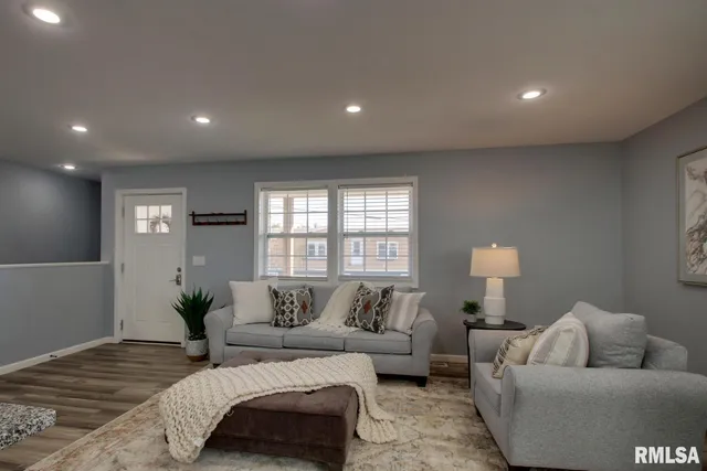 $265,000 | 320 North Dickerson Street, Palmyra, MO 63461