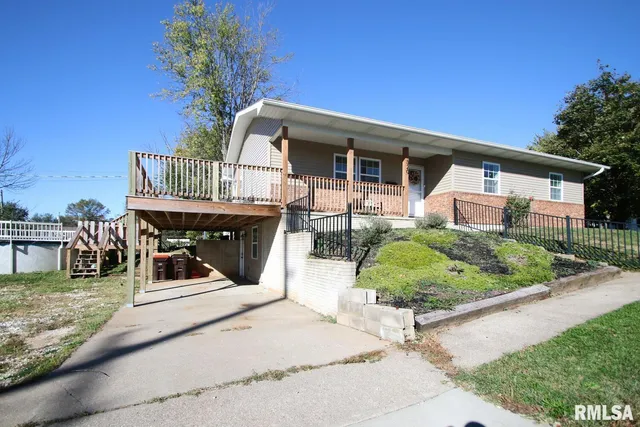 $265,000 | 320 North Dickerson Street, Palmyra, MO 63461