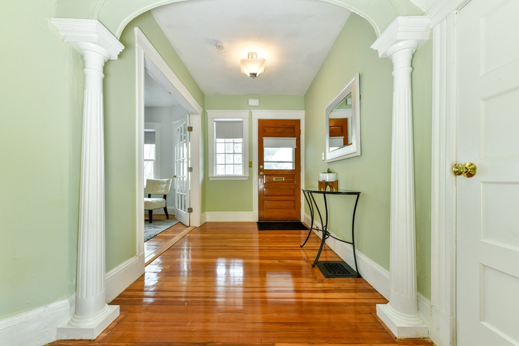 8 Asticou Road Boston, MA 02130 - Photo 10 of 27 Gallery Image 10