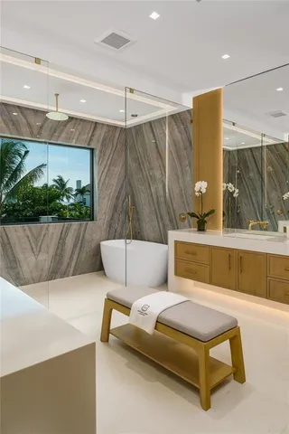 $11,995,000 | 6107 North Ocean Boulevard, Ocean Ridge, FL 33435