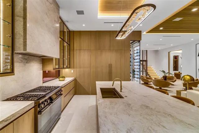 $11,995,000 | 6107 North Ocean Boulevard, Ocean Ridge, FL 33435