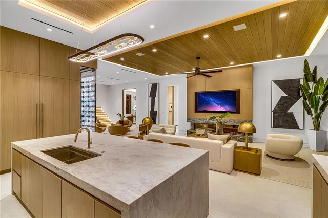 $11,995,000 | 6107 North Ocean Boulevard, Ocean Ridge, FL 33435