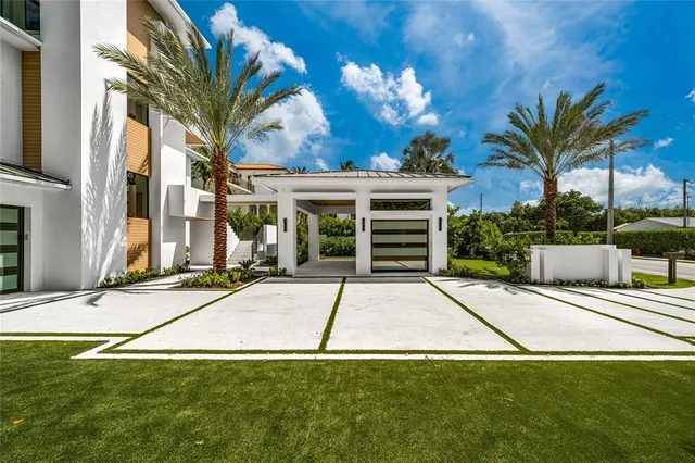 $11,995,000 | 6107 North Ocean Boulevard, Ocean Ridge, FL 33435