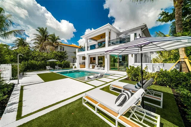 $11,995,000 | 6107 North Ocean Boulevard, Ocean Ridge, FL 33435