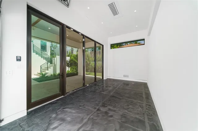 $11,995,000 | 6107 North Ocean Boulevard, Ocean Ridge, FL 33435