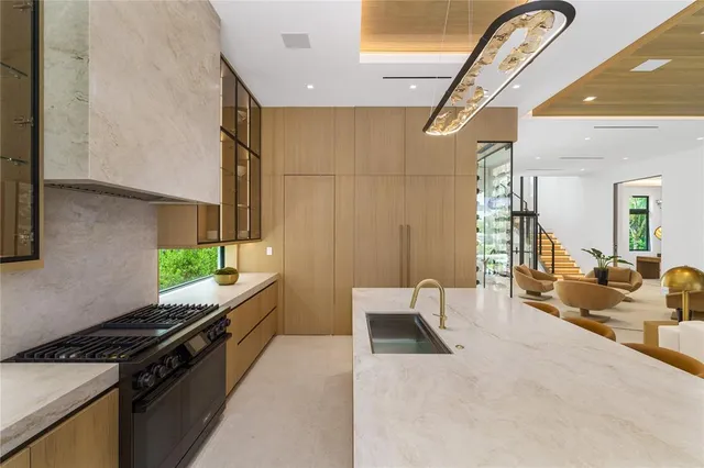 $11,995,000 | 6107 North Ocean Boulevard, Ocean Ridge, FL 33435