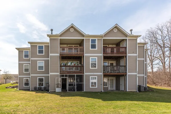 $245,000 | 1322 Heatherwood Lane, Ann Arbor, MI 48108
