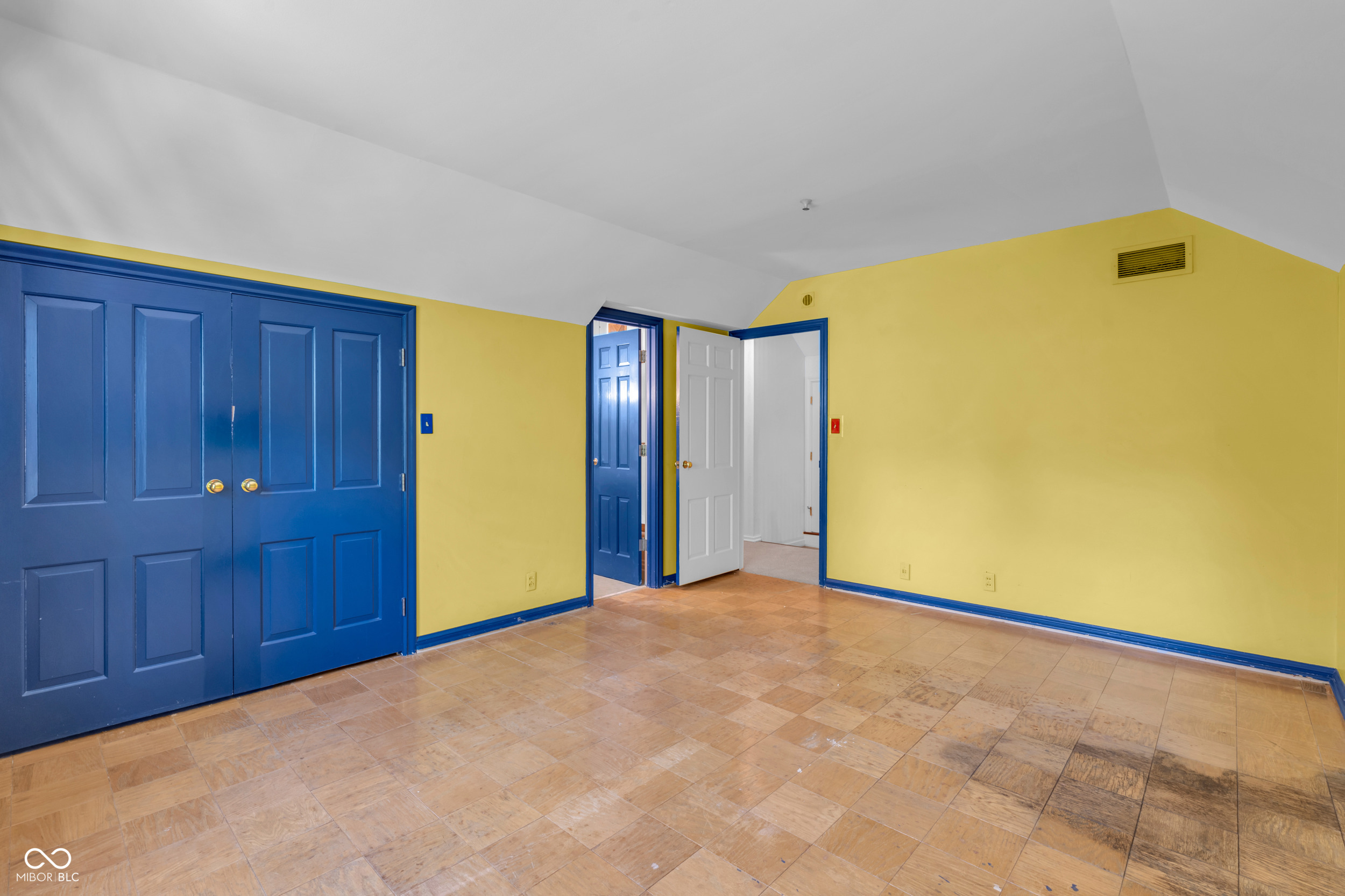 7917 Spring Mill Road Indianapolis, IN 46260 - Photo 36 of 60 Gallery Image 36