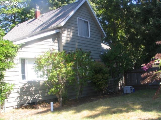 837 Kalmia Street Junction City, OR 97448 - Photo 2 of 20
