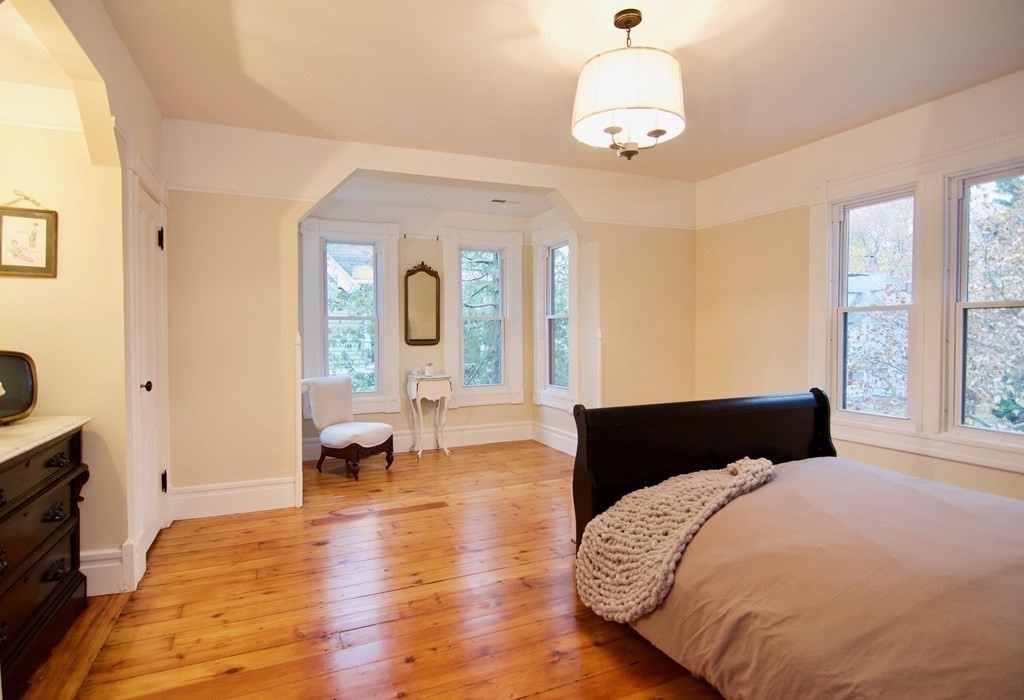 167 Thompson Street Springfield, MA 01109 - Photo 24 of 42 Gallery Image 24