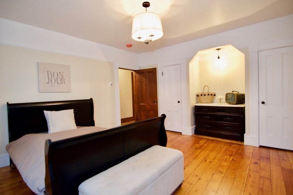 167 Thompson Street Springfield, MA 01109 - Photo 26 of 42 Gallery Image 26