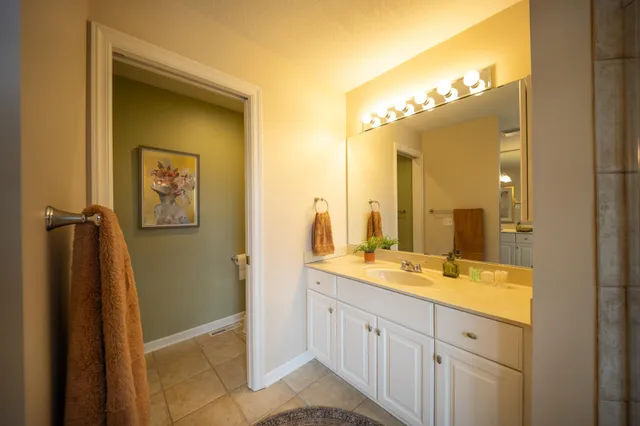 $769,900 | 1932 Baihly Estates Lane Southwest, Rochester, MN 55902