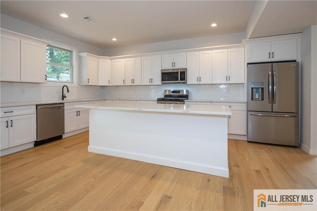 36 Sanders Road Edison, NJ 08817 - Photo 4 of 42