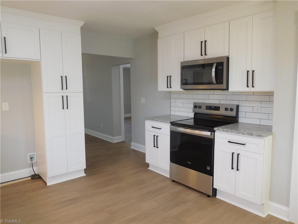 5865 Germanton Road Winston-Salem, NC 27105 - Photo 9 of 27 NEW STAINLESS STEEL APPLIANCES STAY.
