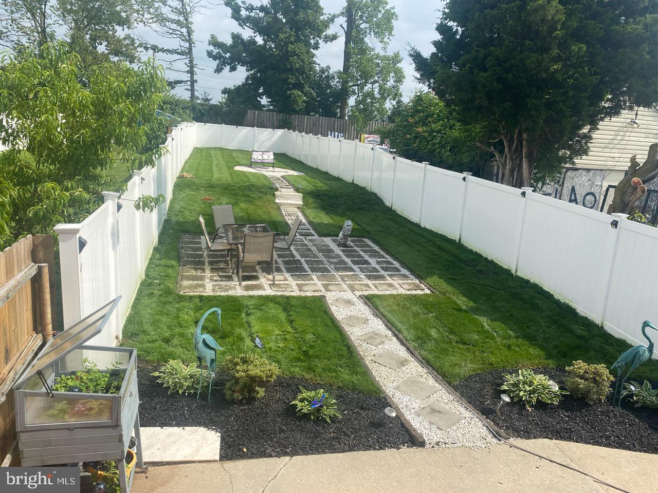 1690 Yakona Road Towson, MD 21286 - Photo 11 of 31 Great Yard