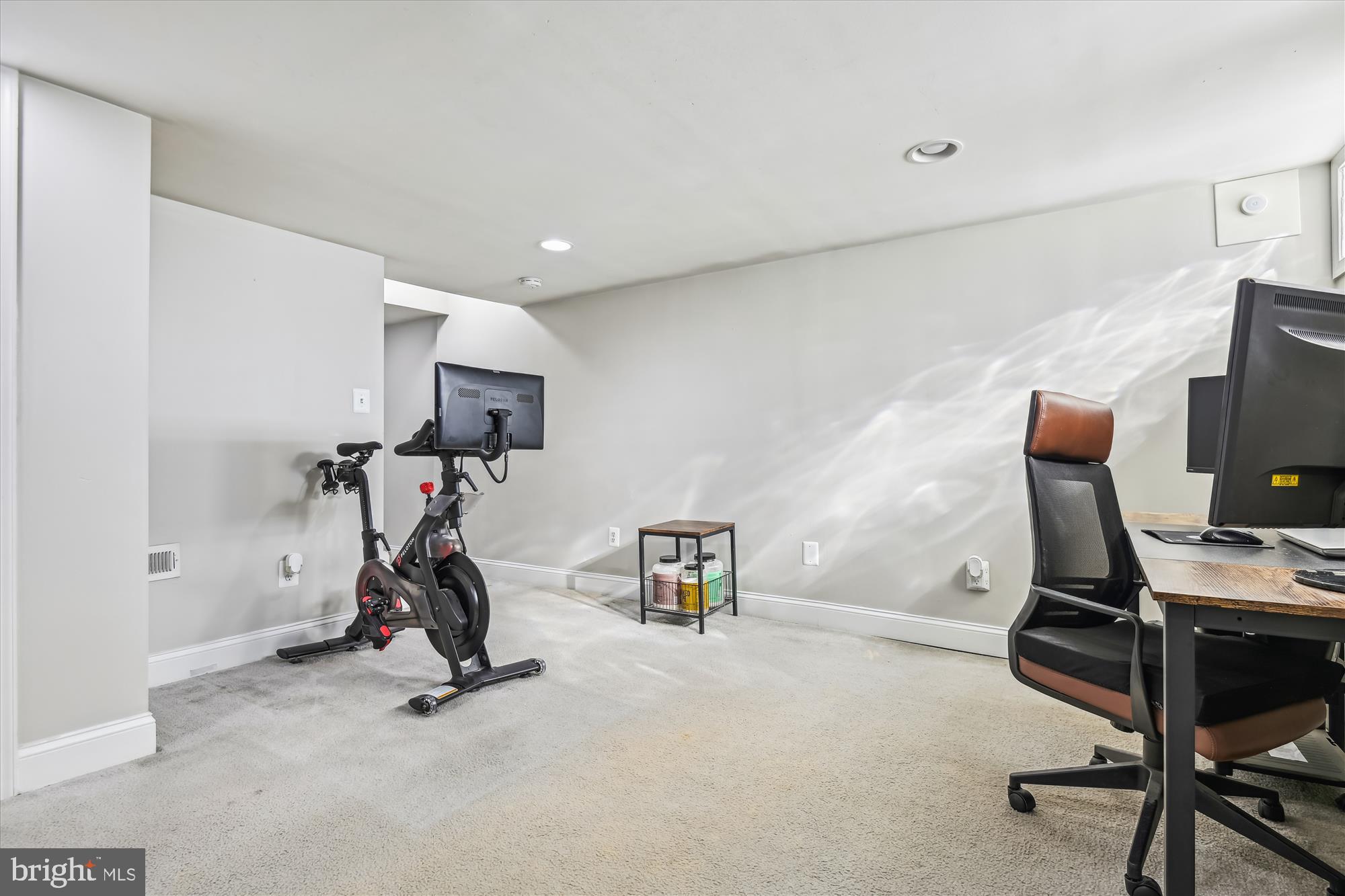 1690 Yakona Road Towson, MD 21286 - Photo 26 of 31 Currently Used as Office and Rec Room