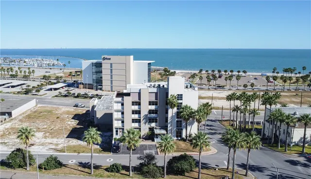 $135,000 | 520 South Chaparral Street, Unit 204, Corpus Christi, TX 78401