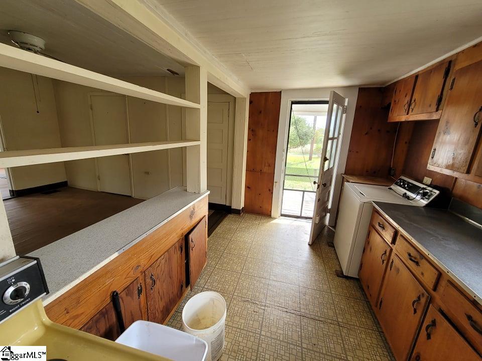1030 Patterson Road Campobello, SC 29322 - Photo 15 of 22