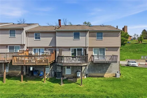 $179,000 | 307 Hamlet Court, Pittsburgh, PA 15227