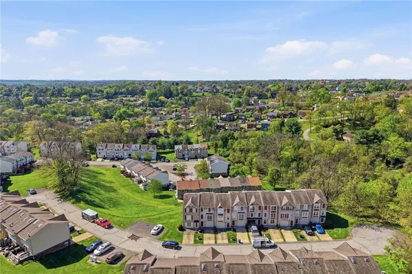 $179,000 | 307 Hamlet Court, Pittsburgh, PA 15227