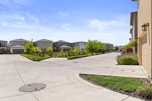 $624,000 | 3020 Edgeview Drive, Sacramento, CA 95833