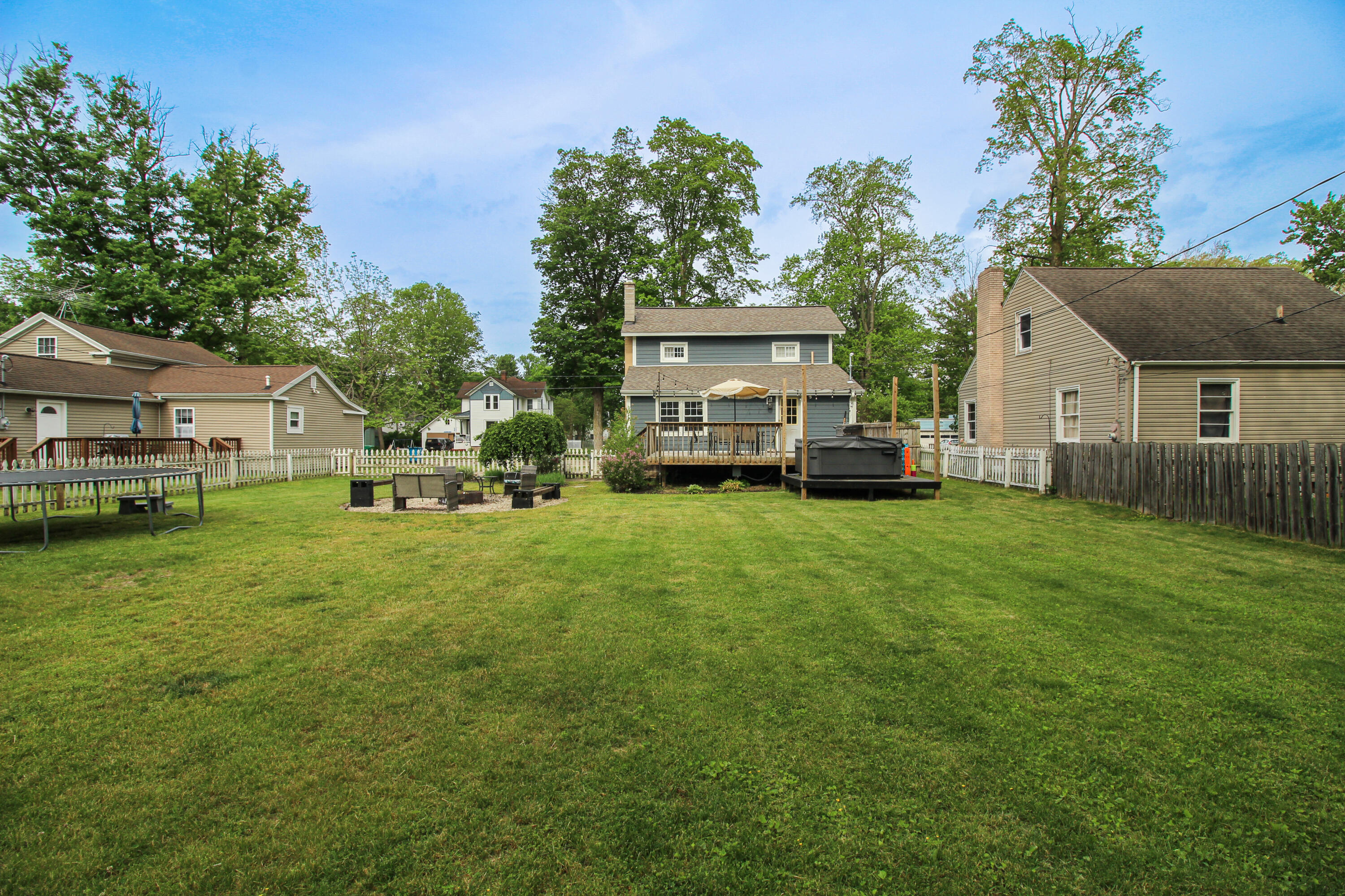 615 East Street Three Rivers, MI 49093 - Photo 7 of 30 East St-25