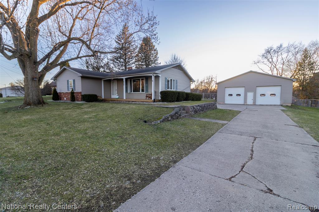 529 North Watkins Street Perry, MI 48872 - Photo 3 of 37