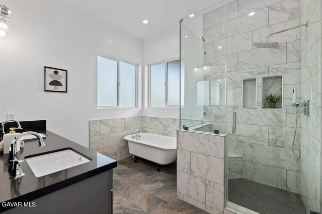 $614,999 | 7214 Ave A-6, Lancaster, CA 93536