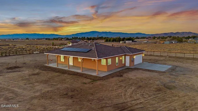 $614,999 | 7214 Ave A-6, Lancaster, CA 93536