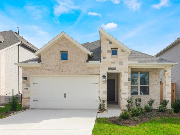 $2,190 | 15162 Wild Gully Way, Conroe, TX 77302