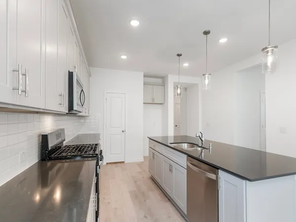 $2,190 | 15162 Wild Gully Way, Conroe, TX 77302