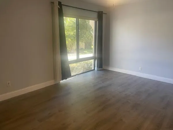$1,800 | 301 North Pine Island Road, Unit 110, Plantation, FL 33324
