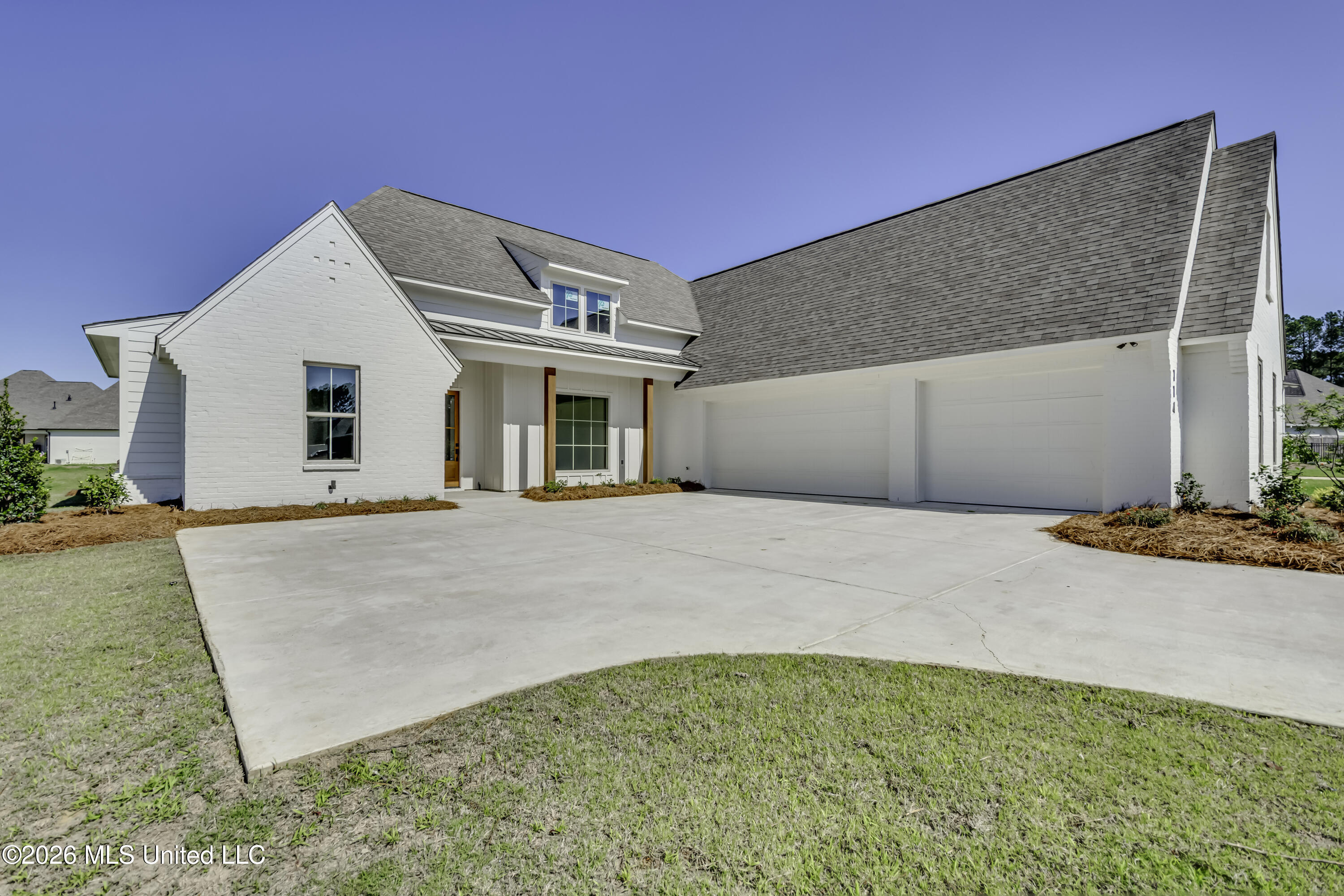 114 Charleston Circle Madison, MS 39110 - Photo 4 of 70 114 Charleston Cv--4 (1)