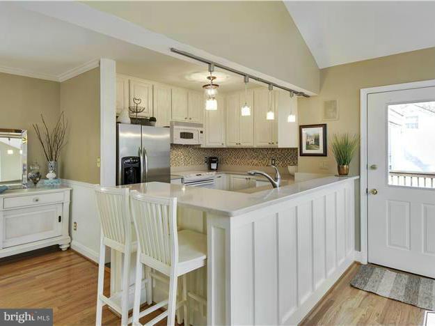 429 Range Road Towson, MD 21204 - Photo 13 of 30 Kitchen
