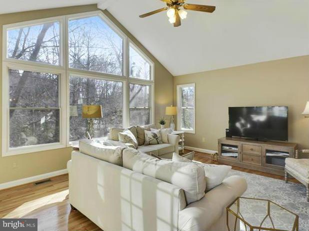 429 Range Road Towson, MD 21204 - Photo 10 of 30 Family Room
