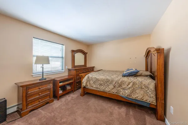 $785,000 | 40 East Lincoln Avenue, Massapequa, NY 11758