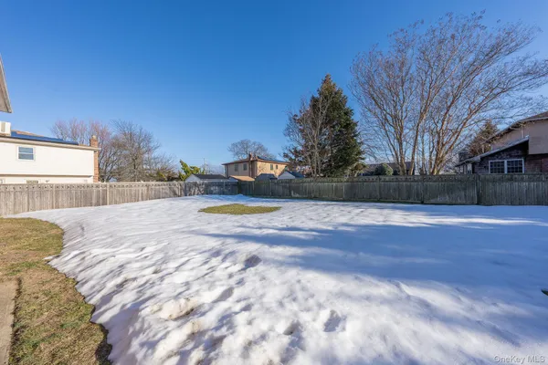 $785,000 | 40 East Lincoln Avenue, Massapequa, NY 11758