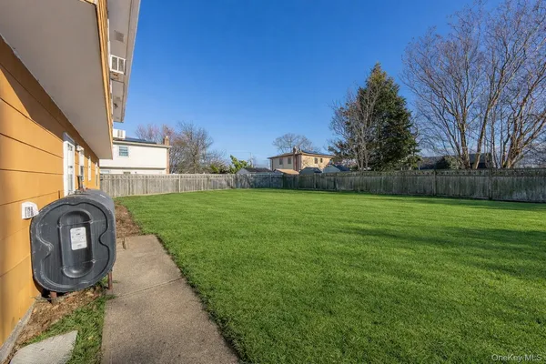 $785,000 | 40 East Lincoln Avenue, Massapequa, NY 11758