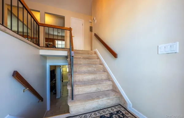 $785,000 | 40 East Lincoln Avenue, Massapequa, NY 11758