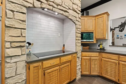 $869,900 | 613 Armadillo Court, Cedar Hill, TX 75104