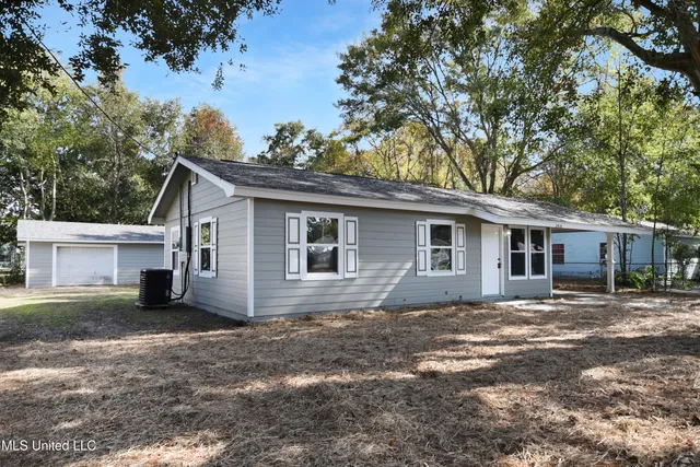 $159,900 | 2416 Sycamore Street, Pascagoula, MS 39581