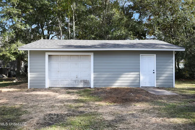 $159,900 | 2416 Sycamore Street, Pascagoula, MS 39581