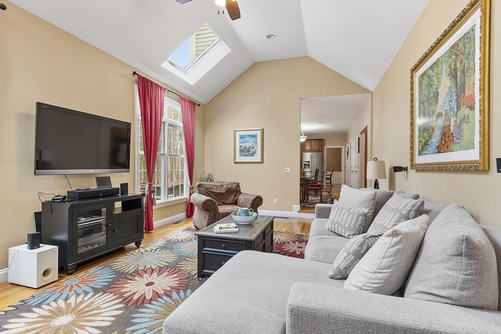 11 Sholan Circle Harvard, MA 01451 - Photo 17 of 40