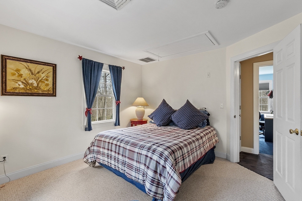 11 Sholan Circle Harvard, MA 01451 - Photo 34 of 40