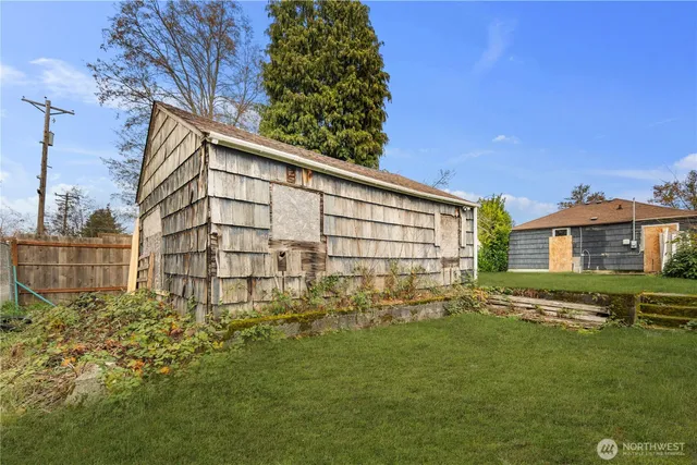 $295,000 | 1218 South Ridgewood Avenue, Tacoma, WA 98405