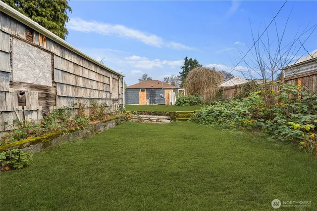 $295,000 | 1218 South Ridgewood Avenue, Tacoma, WA 98405