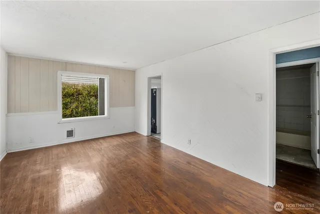 $295,000 | 1218 South Ridgewood Avenue, Tacoma, WA 98405